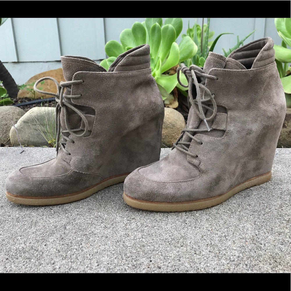 Stuart Weitzman Kidstuff suede lace up wedge booty